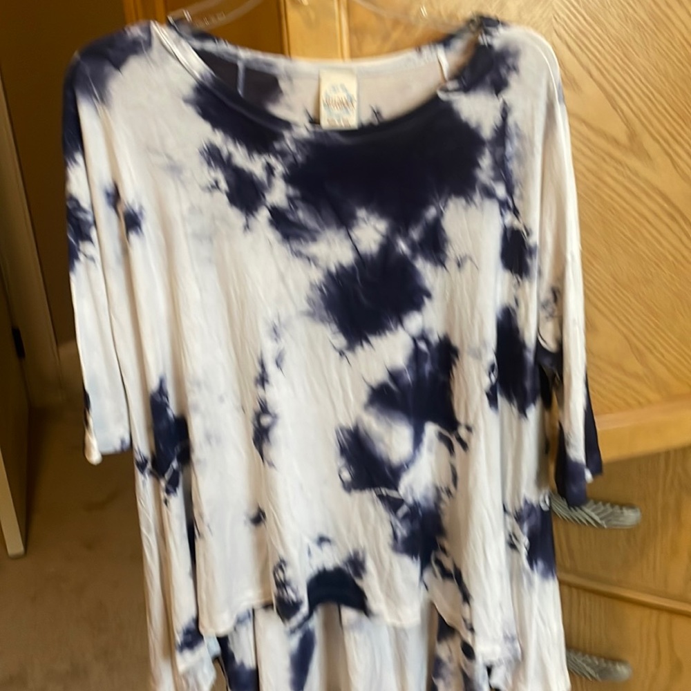 Freeloader Tye dye tunic size m/l